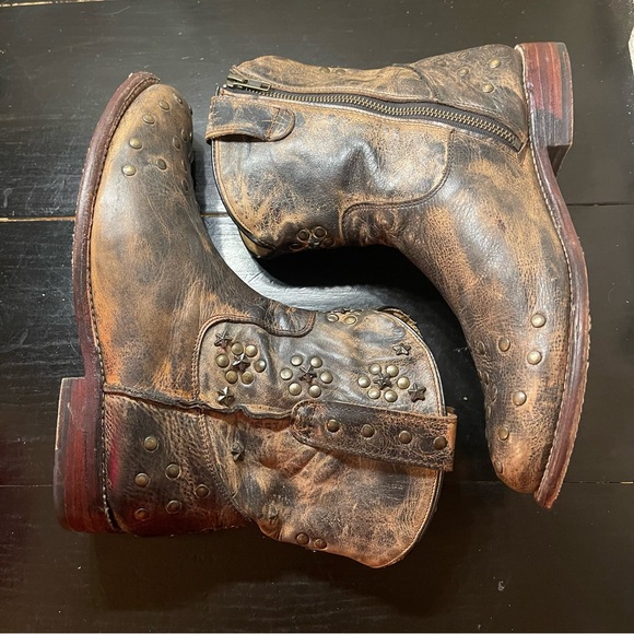 Bed Stu Cobbler Series Women’s Starling Distressed Studded Ankle Boots sz 9.5 - Picture 4 of 12